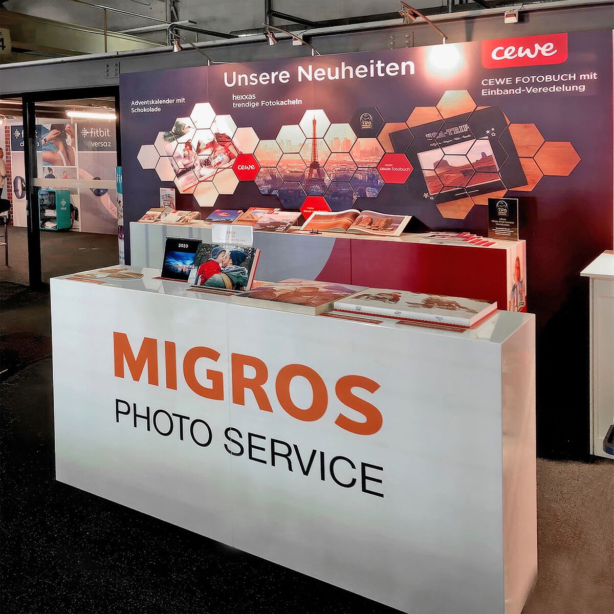 messe empfangstheke mieten mit logo