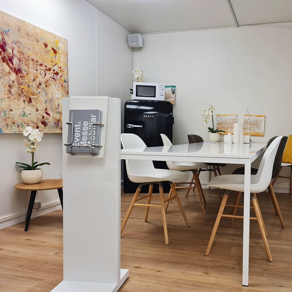 katalogständer mieten für event und messe