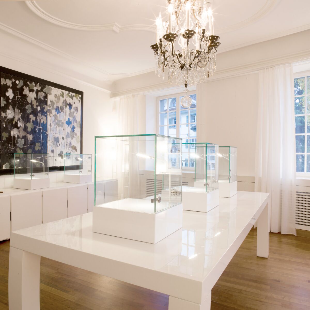 vitrinen mieten für produkte ausstellung