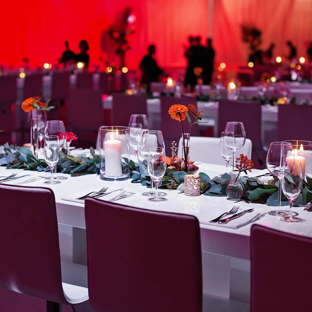 bankett stehtische mieten mit barhocker mit rückenlehnen