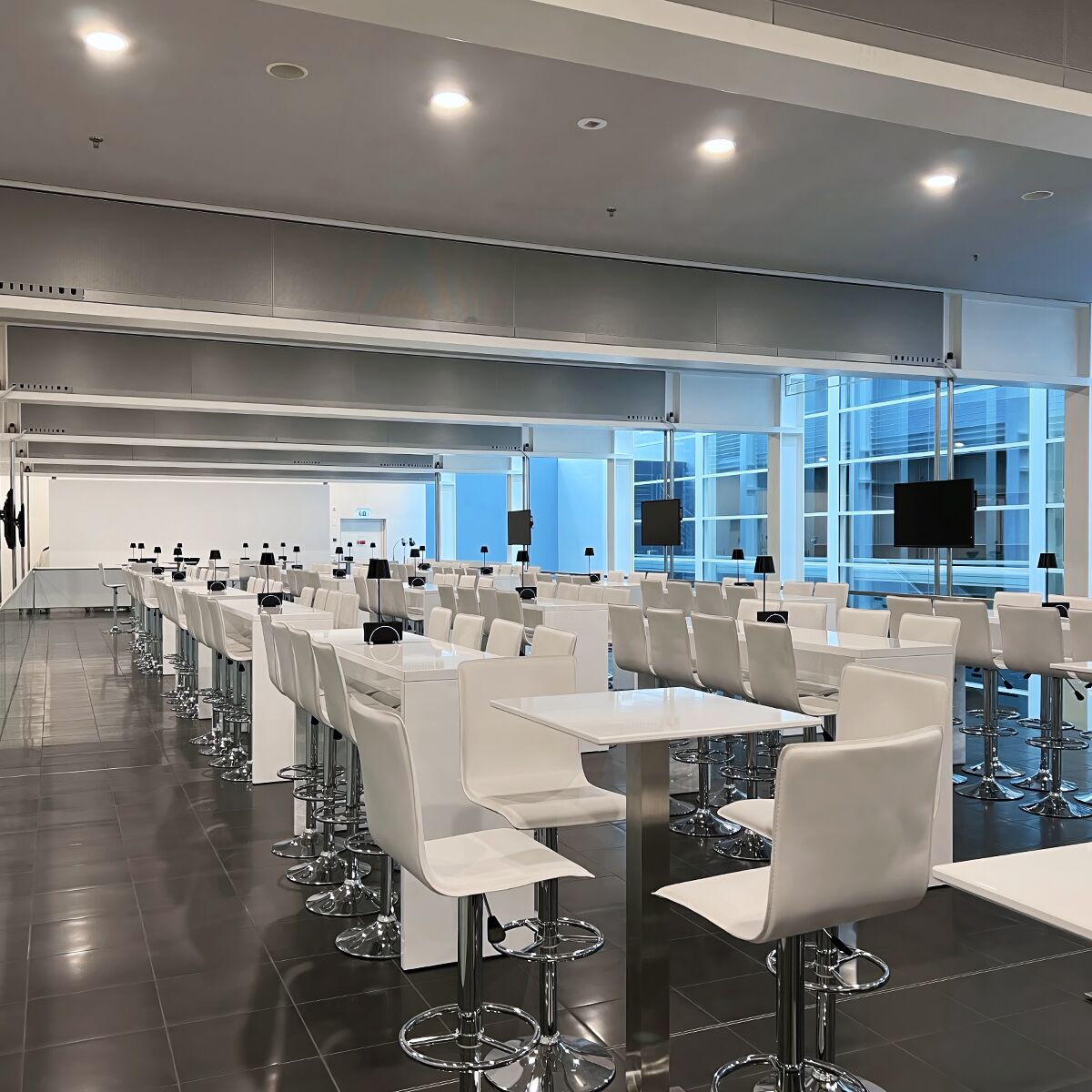 barhocker mit rückenlehne mieten für apero event