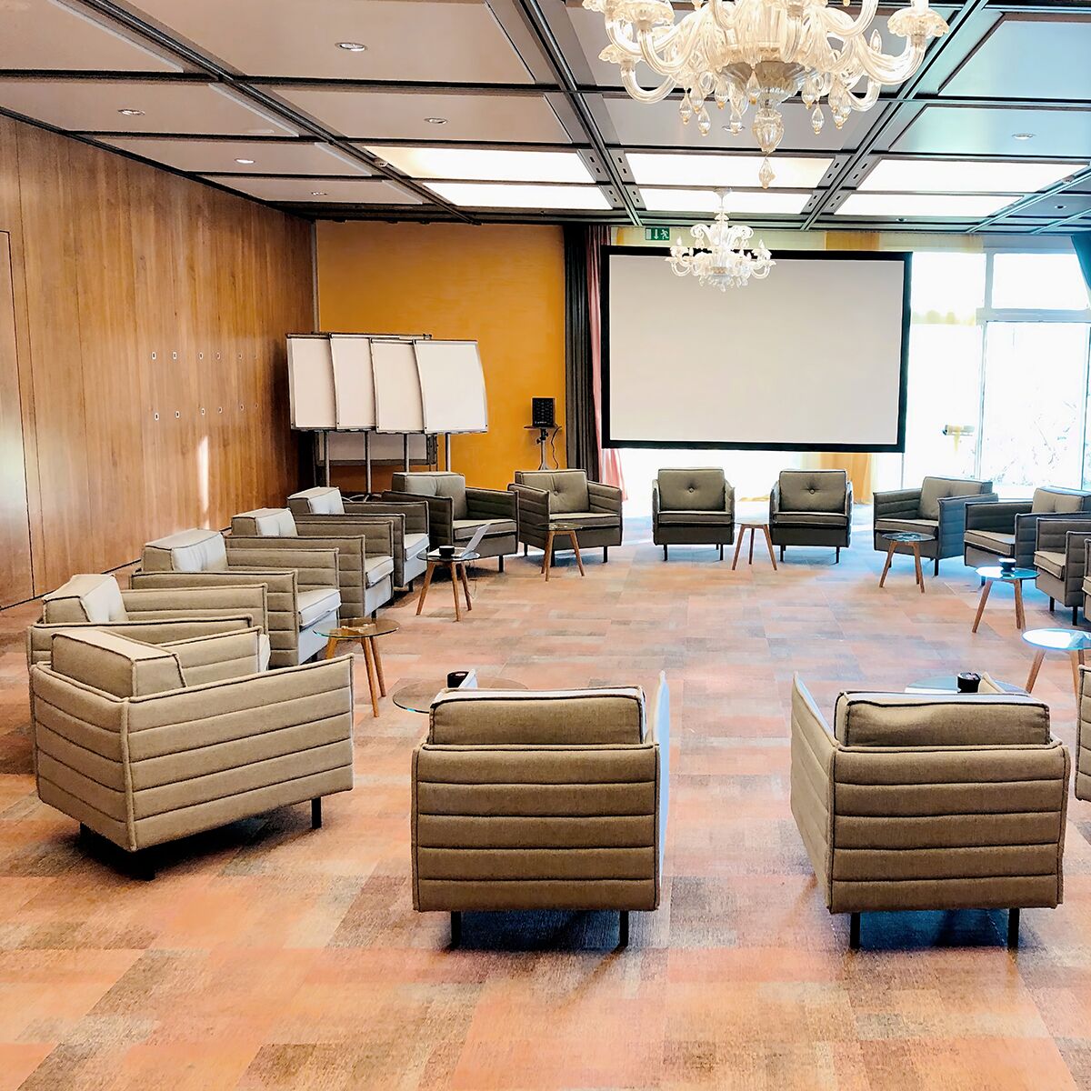 design sessel mieten für seminar sitzung und konferenz