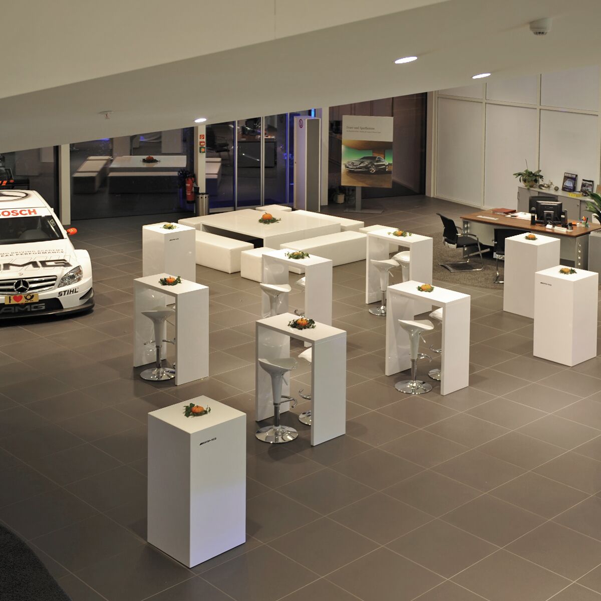 event stehtisch mieten mit barhockern für apéro