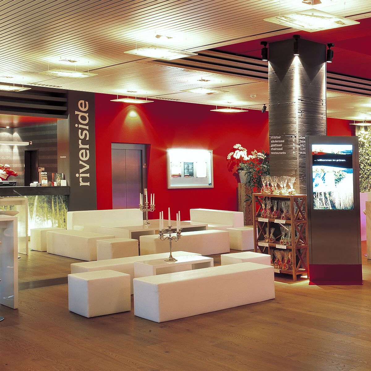 lounge mit rückenlehne mieten