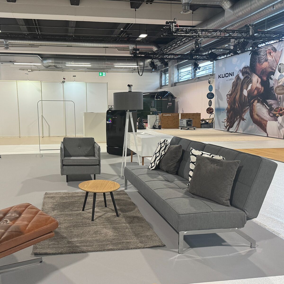 messe lounge tisch holz