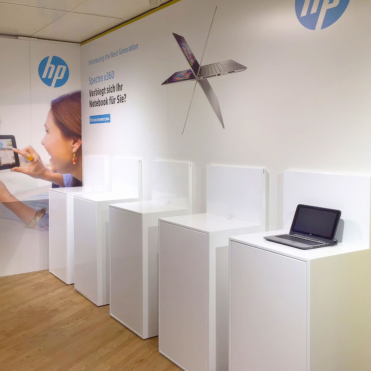 tablet möbel mieten für produkte promotion