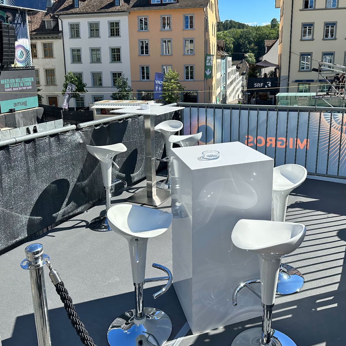 aussen stehtisch mieten für openair veranstaltung