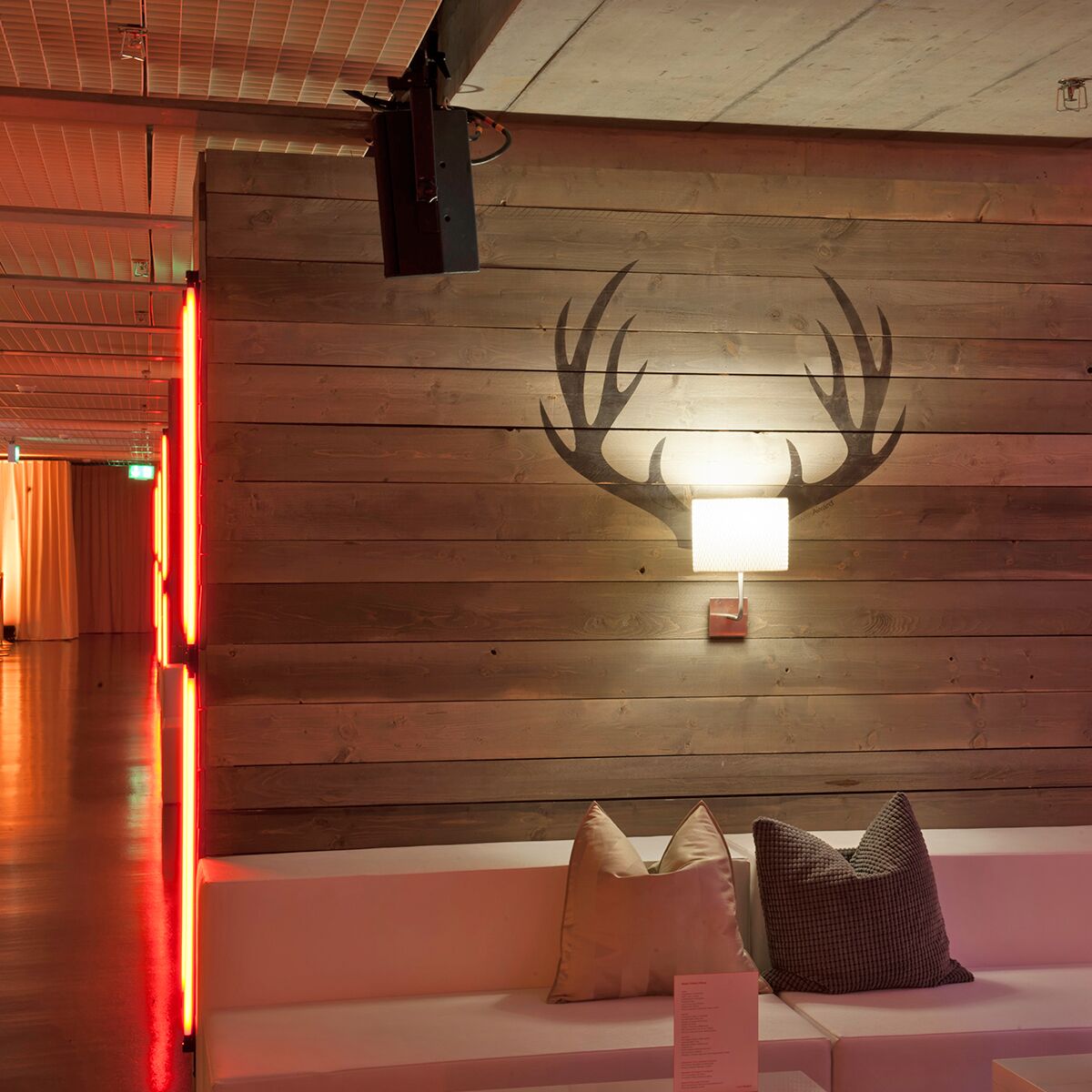 dekokissen mieten für event lounge