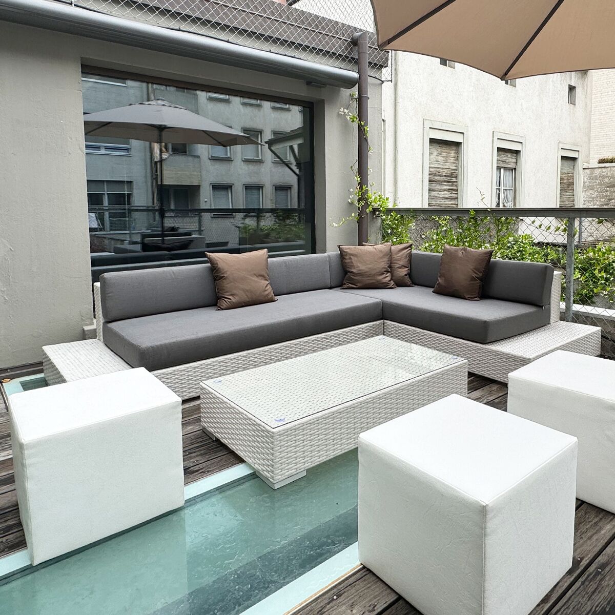 design outdoor lounge mieten mit kissen
