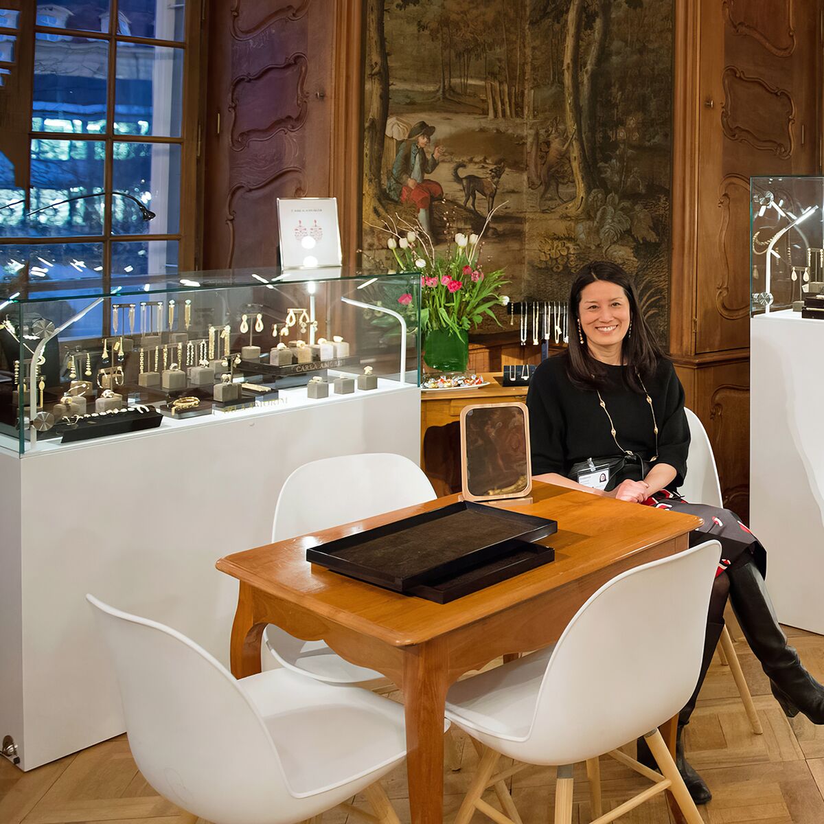 grosse schmuck vitrine mieten mit led beleuchtung