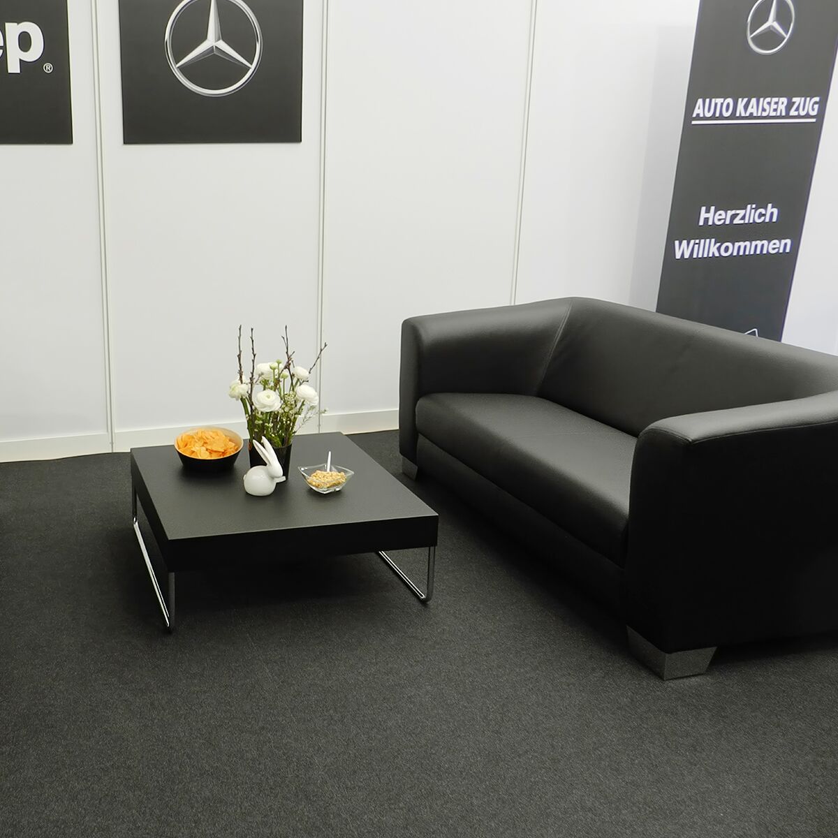 schwarzes messe sofa mieten