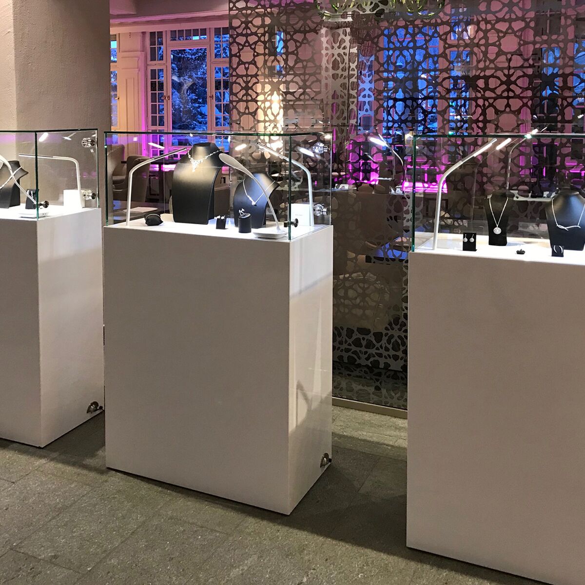 03 clv vitrine 80x40