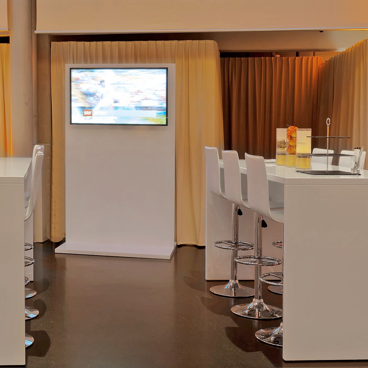 event tv mieten mit grossem ständer