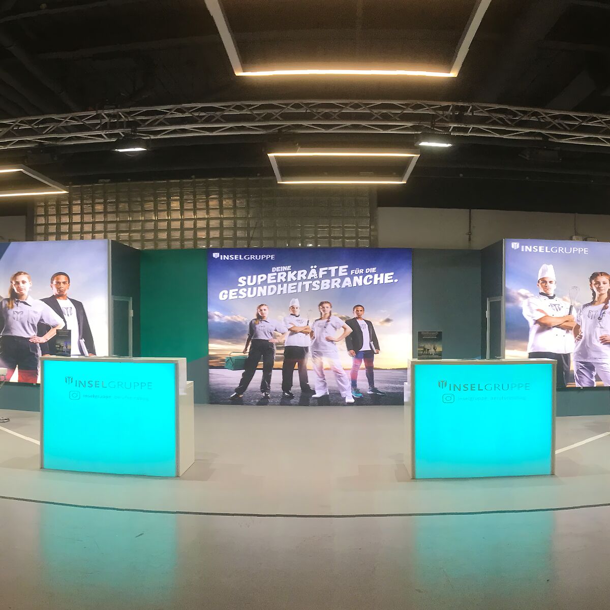 led messe desk mieten