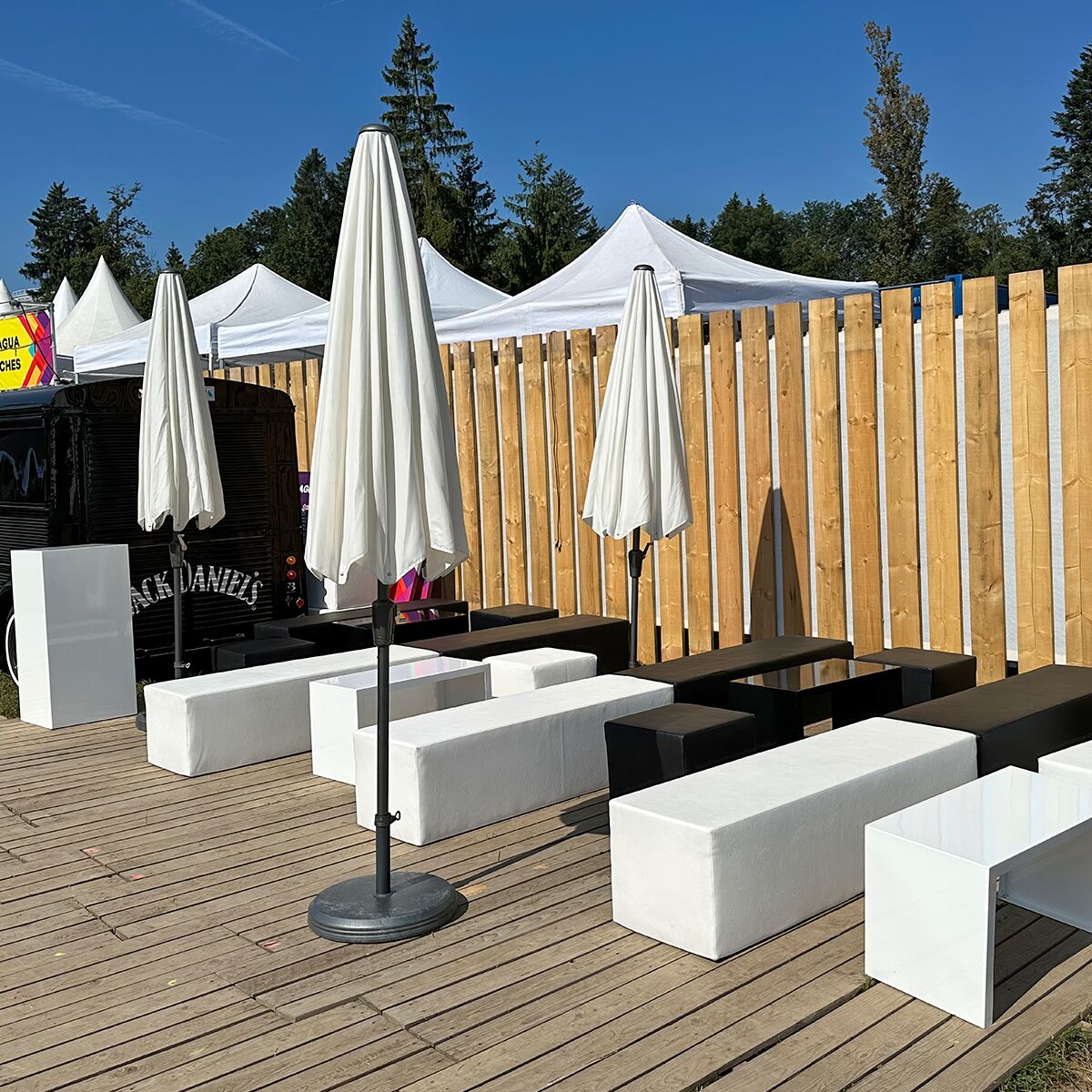 outdoor loungetisch mieten für openair event