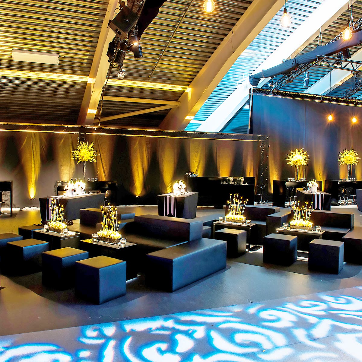 sofa-lounge-mieten-mit-dekoration-st-moritz-schweiz