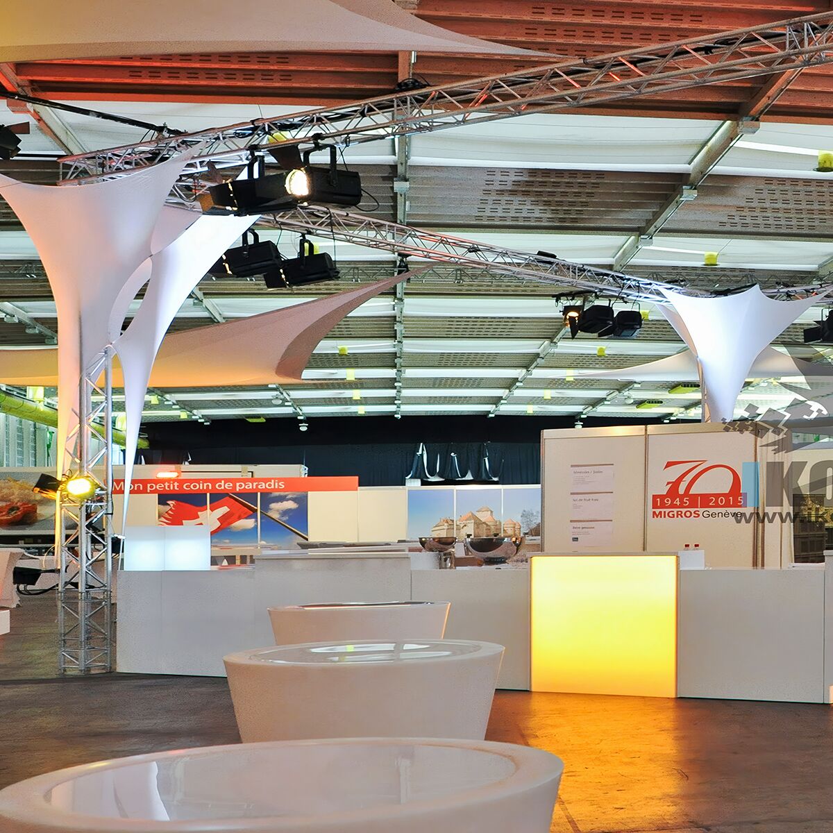 leucht barmöbel mieten