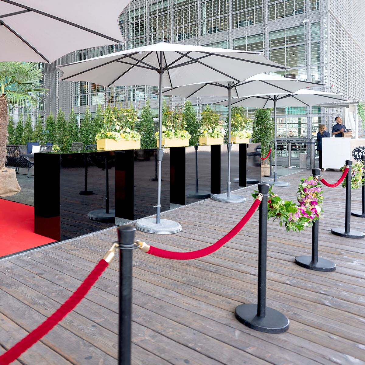 sonnenschirme mieten für outdoor event
